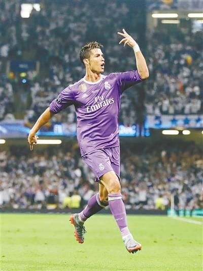 全队不懈的 全队不懈的